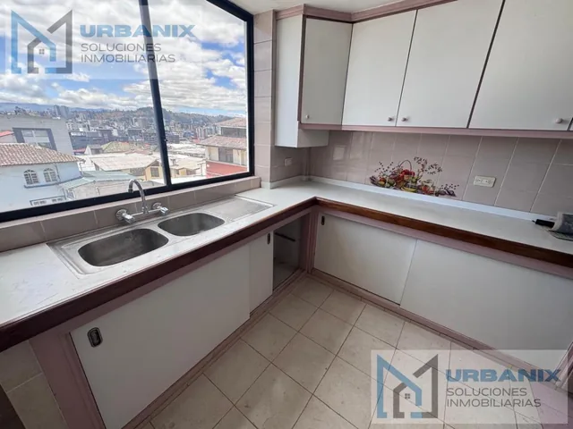 Venta Local Comercial + Departamento de 2 Dorm.. Provincia de Pichincha — imagen 3