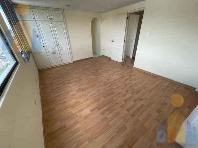Departamento en Venta de 2 Dorm. - Sector Monteserrin Cerca Av Eloy Alfaro — imagen 2