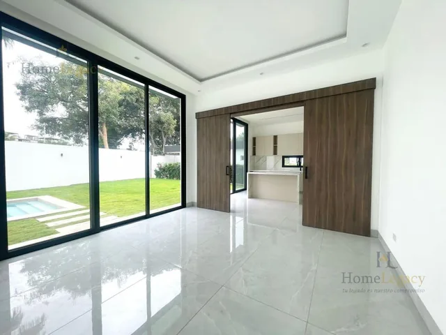 Venta de Casa con Piscina en Samborondón - Isla Mocoli Am, Guayas — imagen 4