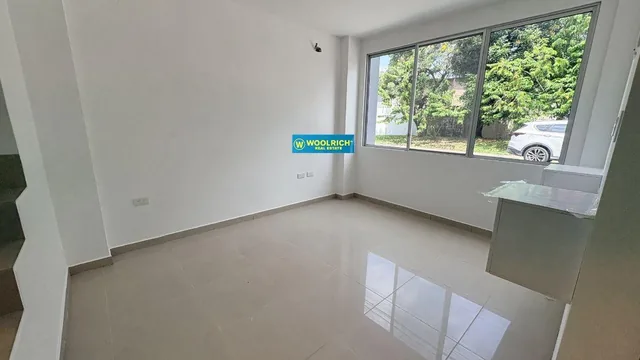 Urb. Cataluña, Vendo Casa Moderna a Estrenar, 3 Dorm c/u Bano, 160 m², Guayas — imagen 5