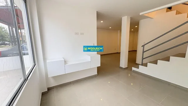 Urb. Cataluña, Vendo Casa Moderna a Estrenar, 3 Dorm c/u Bano, 160 m², Guayas — imagen 4