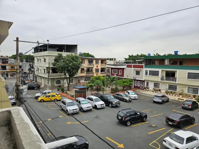 Vendo Casa Rentera, Sauces 6, Seguridad 24/7, Guayas — imagen 2