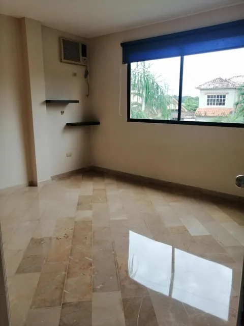 Exclusiva Casa en Venta - Urbanización Privada - Vía a La Costa - 4 Dorm. (Wp), Guayas — imagen 3