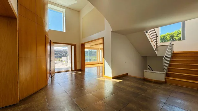 En Venta: Elegante Casa en Pillagua - Cumbayá — imagen 3