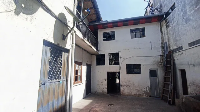 Oportunidad de Inversión en Centro Histórico, Azuay — imagen 2