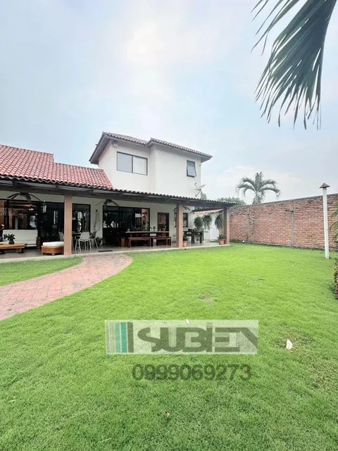 Vendo Casa Km 9 Vía Samborondon Urb El Cortijo Una Planta 3 Dorm. Suite Planta Alta Pérgola, Guayas — imagen 4