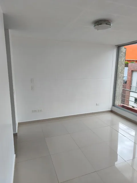 Casa en Venta - 4 Habitaciones - Conjunto Privado - Seguridad y Áreas Verdes - San Isidro del Inca — imagen 3