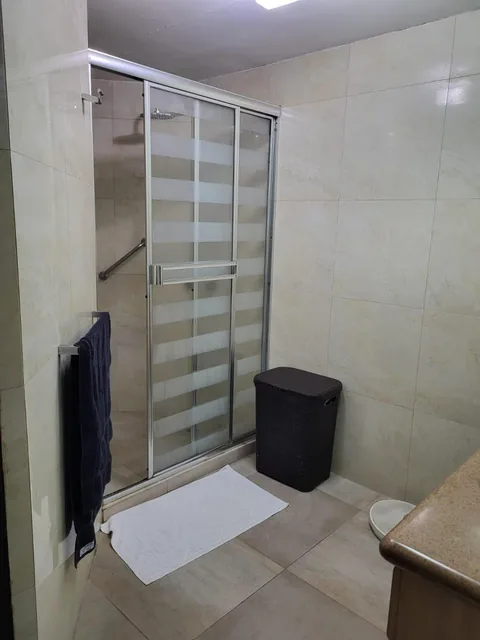 Venta de Casa - Urdesa Central, Guayas — imagen 2