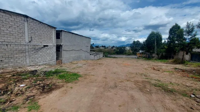 Se Vende Terreno en El Sector de Calderon — imagen 4