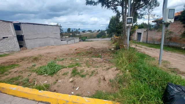 Se Vende Terreno en El Sector de Calderon — imagen 3