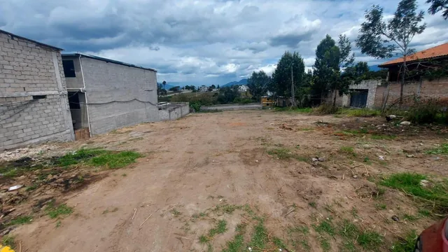 Se Vende Terreno en El Sector de Calderon — imagen 2