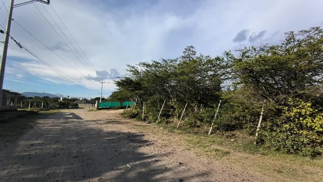 En Venta Lote Esquinero de 19000 m² en Collaqui Tumbaco Sector Consolidado — imagen 5