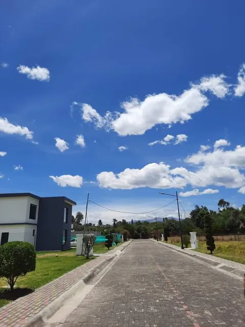 Terreno de Venta Dentro de Urbanizacion en Tumbaco — imagen 2