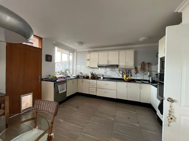 Cumbaya Casa de Venta con Jardín Miravalle 3 — imagen 2
