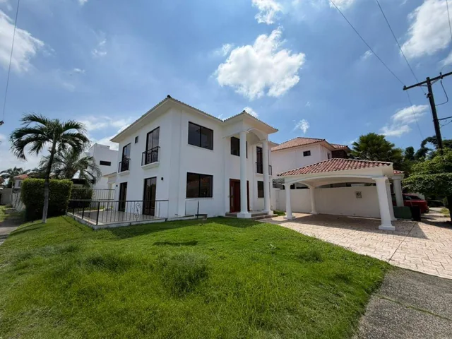 Se Vende Casa Esquinera en Estancias del Rio Via Samborondon, Guayas — imagen 2