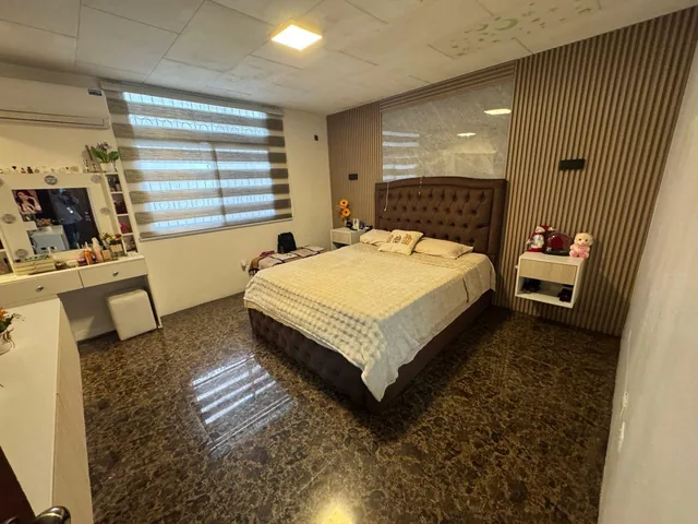 Se Vende Casa de 5 Dorm. en Urdesa Norte, Sector con Portón. Guayas — imagen 4