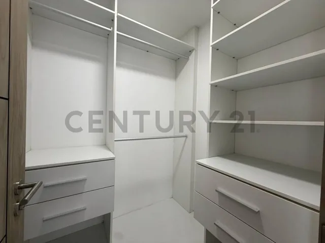 Venta de Departamento, Edificio Titanium 1, Guayas — imagen 3