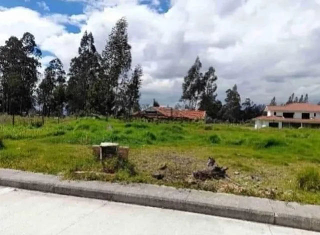 Hermoso Terreno de Venta en Urbanizacion Prado Rio (Frente Al Tenis Club), Azuay — imagen 4