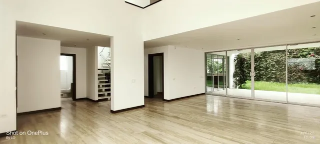 Casa Moderna en Venta Cumbayá Sector Urbanización La Viña. Provincia de Pichincha — imagen 5