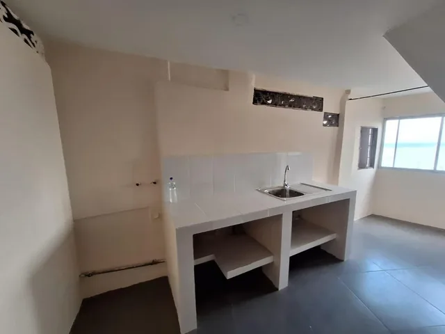 Venta de Casa 4 Pisos Cerro Santa Ana Escalón 354, Guayas — imagen 4