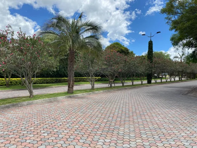 Urb Vieja Hacienda, 1.500 m Terreno de Venta Totalmente Plano — imagen 2