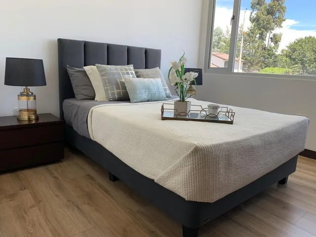 Hermosa Casa Esquinera en Venta en El Mejor Sector de Tumbaco - Villa Ventura — imagen 2