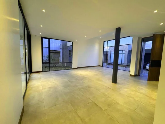 Hermosa Casas de Tres Habitaciones de Venta en Puembo! a Estrenar! — imagen 2