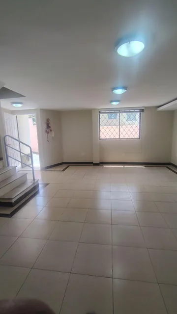 En Venta/ Renta Hermosa y Muy Comoda Casa, 4 Dorm., 2 Garajes, Sector La Campiña, El Condado — imagen 4