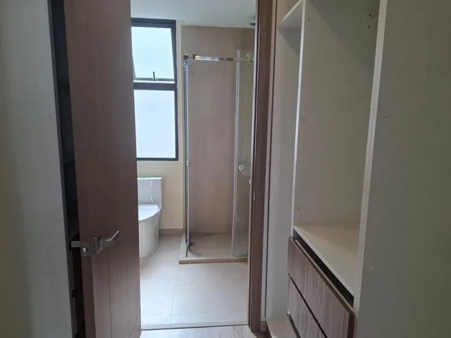 Vendo Casa en Tumbaco, en La Ruta Viva, Escalón de Ingreso a La Morita. Provincia de Pichincha — imagen 2