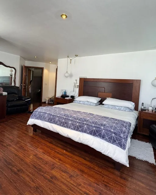 En Venta | Casa de 4 Plantas — imagen 2