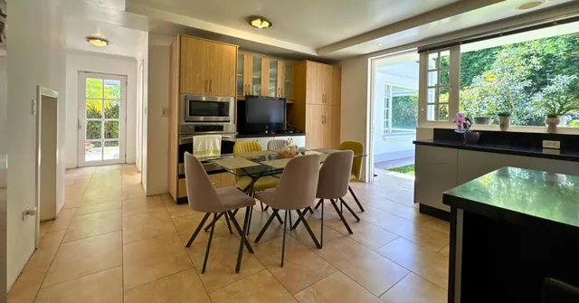 Exclusiva Residencia Luxury Urb. Cunucbamba Tumbaco — imagen 2