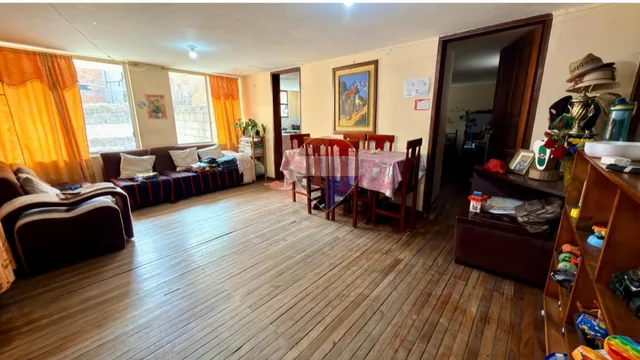 Casa en Venta en Cayambe en El Centro de La Ciudad — imagen 3