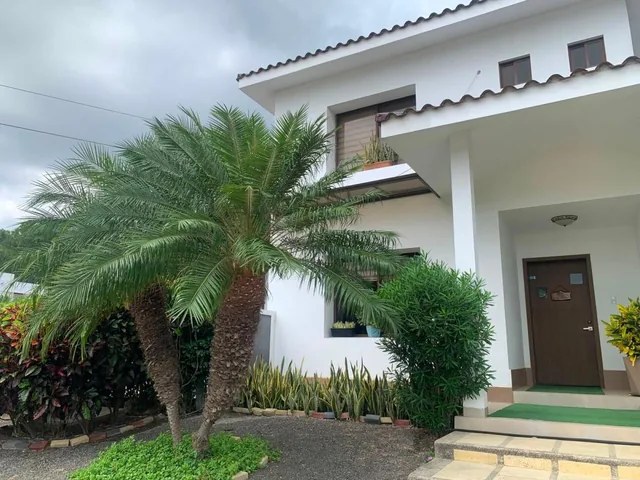 Se Vende Casa con Piscina en Montecristi Golf Club, Manabí — imagen 2