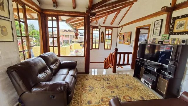 Casa - Tumbaco — imagen 3