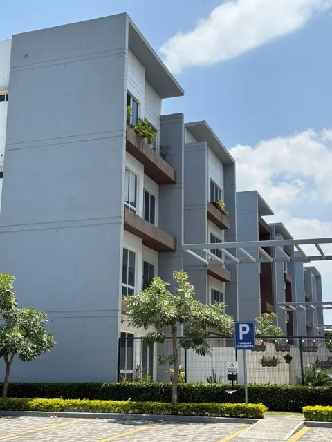 Departamento en Venta en Vizcaya. en La Av Principal de Ciudad Celeste, Guayas — imagen 2