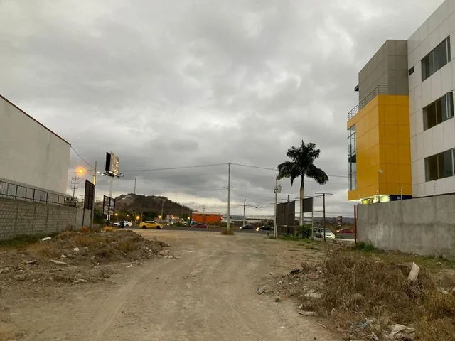 Terreno de Venta en Manta Via Circunvalación, Manabí — imagen 4