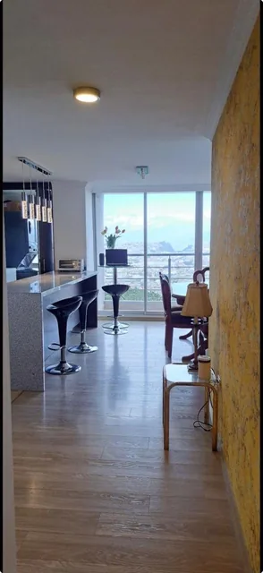 Vendo de Lujo, Hermosa Vista a La Ciudad Departamento Sector El Bosque, 3 Dorm. — imagen 5