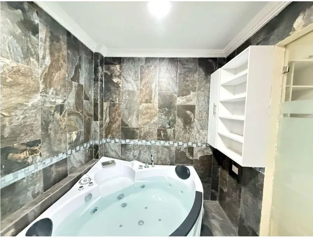 Venta de Casa con Jacuzzi en La Urb La Joya Etapa Gema Vía Aurora, Guayas — imagen 2