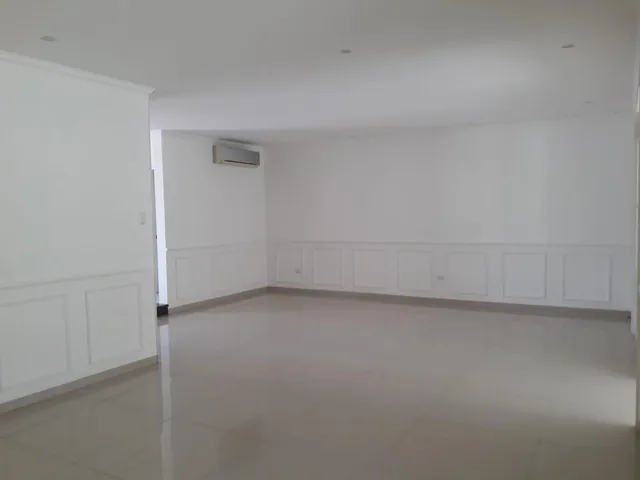 En Venta Casa 3 Urbanizaciòn Los Parques - Los Ceibos - Mae. Recalde, Guayas — imagen 2