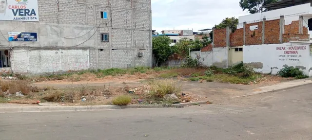 Terreno en Centro de Montecristi (770 m² en La Av Metropolitana de Montecristi), Manabí — imagen 2