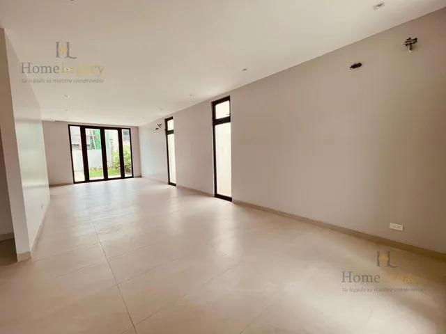 Venta de Casa a Estrenar en Aires Norte, Samborondón | 214 m² | Terraza Am, Guayas — imagen 4