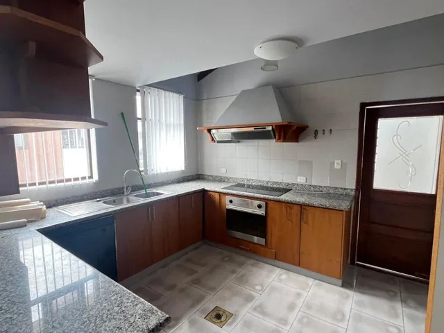 Vendo Remodelado Departamento en Ibarra en La Zona del Tenis Country, Imbabura — imagen 4