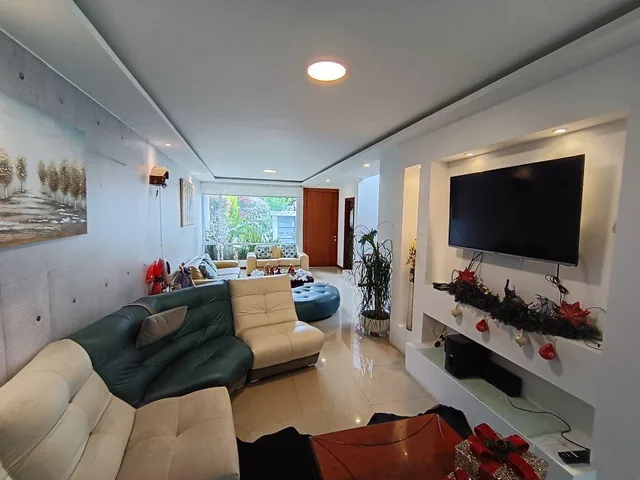 Casa de Venta con 3 Habitaciones en Cumbaya Lumbisi — imagen 4