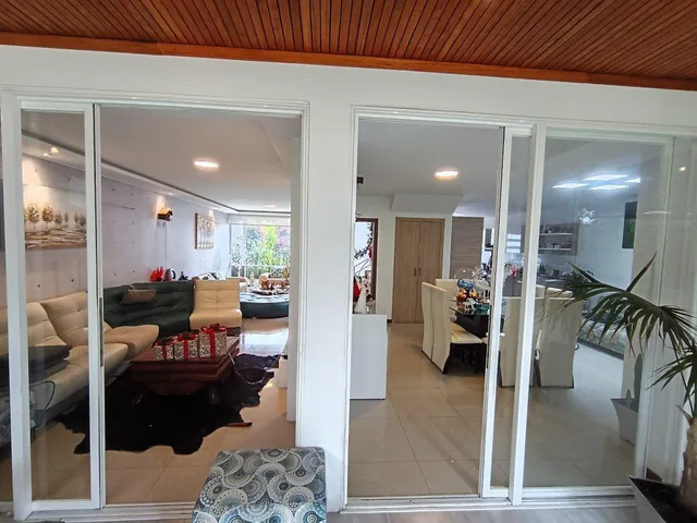 Casa de Venta con 3 Habitaciones en Cumbaya Lumbisi — imagen 2