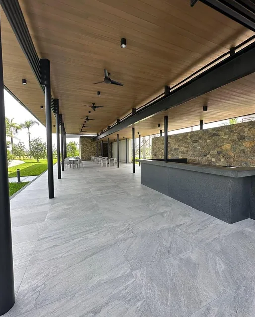 Casa de Estreno en Venta Urb. Punta Barranca, Nuevo Samborondon, Guayas — imagen 2