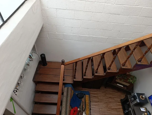 Vendo Casa Independiente con Tres Departamentos 345 m Sector Rumiñahui Acepto Vehiculo — imagen 2