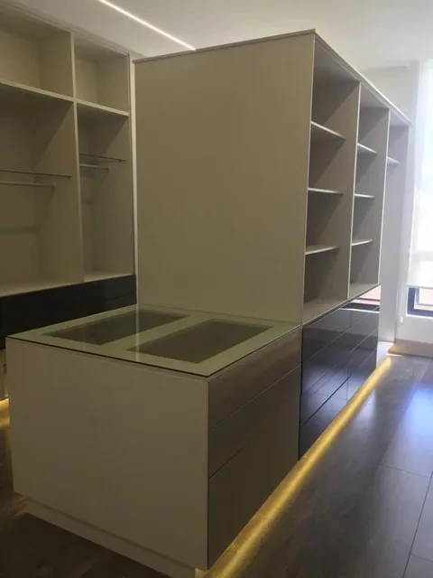 Casa de Lujo Minimalista en El Rancho San Francisco — imagen 5