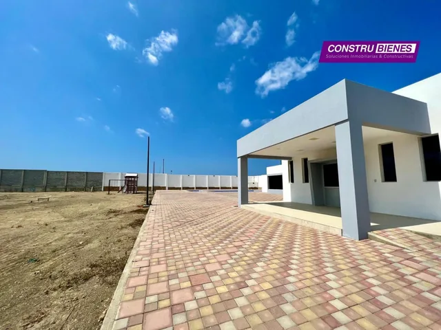 Lote Dentro de Urbanización Costa Sur de Manta, Manabí — imagen 3