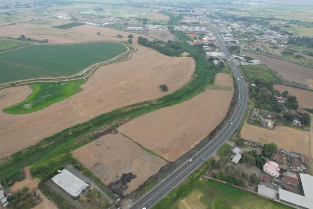 Terreno Comercial Industrial Babahoyo - Guayaquil A. Salazar, Los Ríos — imagen 2