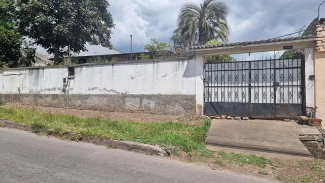 Vendo 2867 m² Planos con Vivienda en Pifo, Sobre La Av Panamericana — imagen 2